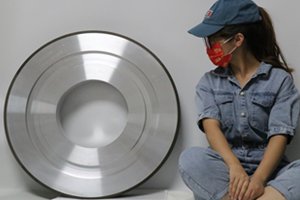 Las muelas abrasivas de diamante o CBN se utilizan