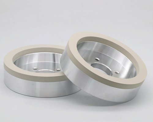 Rectificado ultrapreciso de herramientas de corte monocristalinas