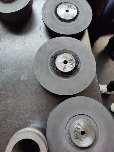 Proceso de sinterización de rodillo diamantado rotativo